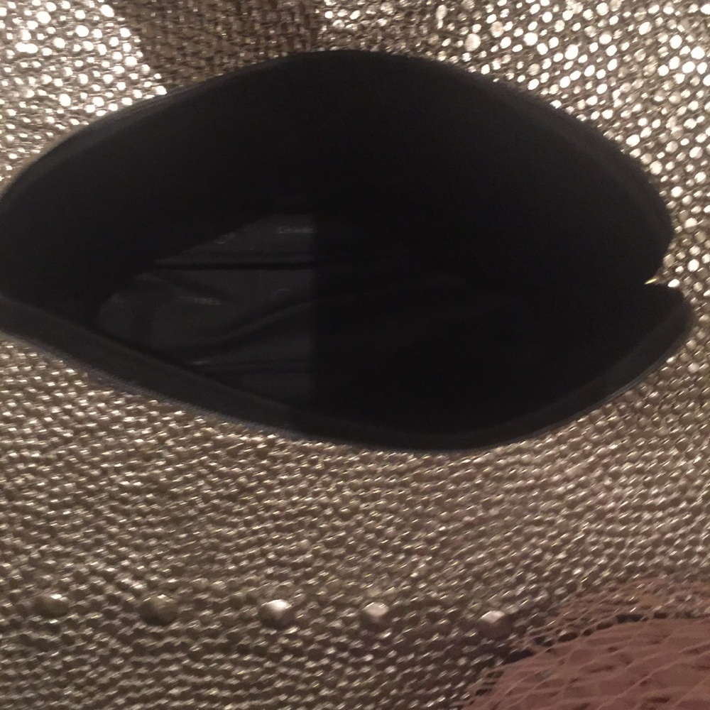 BLACK SHINY perfume bag - Picture 4 of 5